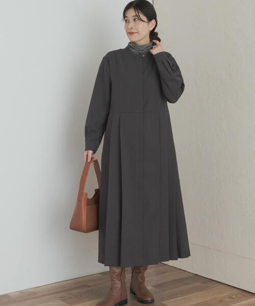 URBAN RESEARCH DOORS(アーバンリサーチドアーズ)の「『一部WEB限定カラー』『UR TECH SMOOTHLUXE』サイドプリーツ切替ワンピース(ワンピース・レディース・チャコールグレー/ピンク/ブラウン/グリーン・MEDIUM/SMALL)」の17枚目の写真