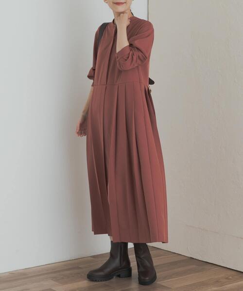 URBAN RESEARCH DOORS（アーバンリサーチドアーズ）の「『一部WEB限定カラー』『UR TECH SMOOTHLUXE』サイドプリーツ切替ワンピース（ワンピース・レディース・チャコールグレー/ピンク/ブラウン/グリーン・MEDIUM/SMALL）」の9枚目の写真