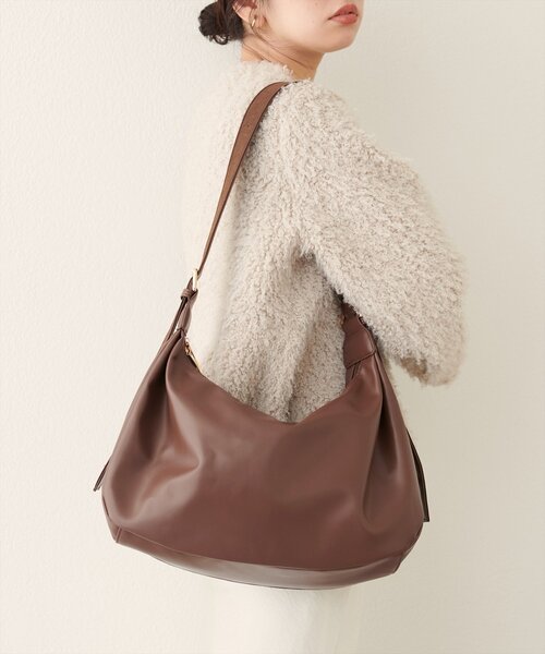 natural couture(ナチュラルクチュール)の「ショルダー2本付スムースショルダー(ショルダーバッグ・レディース・ブラウン/アイボリー/ブラック・FREE)」の3枚目の写真