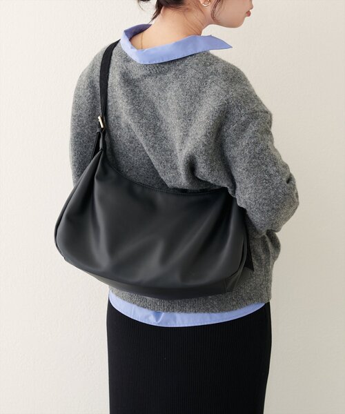 natural couture(ナチュラルクチュール)の「ショルダー2本付スムースショルダー(ショルダーバッグ・レディース・ブラウン/アイボリー/ブラック・FREE)」の2枚目の写真