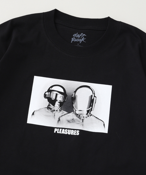 PLEASURES（プレジャー）の「PLEASURES × DAFTPUNK INVERTED T-SHIRT（Tシャツ/カットソー・メンズ・ブラック・MEDIUM/LARGE/X-LARGE）」の5枚目の写真