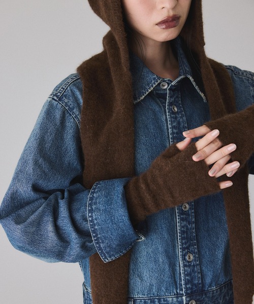 ADAM ET ROPE'（アダムエロペ）の「BASOLマフラーニットキャップ＆アームウォーマー（マフラー・レディース・ライトグレー/キナリ/ブラウン・FREE）」の15枚目の写真