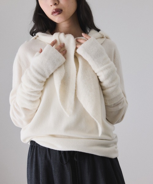 ADAM ET ROPE'（アダムエロペ）の「BASOLマフラーニットキャップ＆アームウォーマー（マフラー・レディース・ライトグレー/キナリ/ブラウン・FREE）」の18枚目の写真