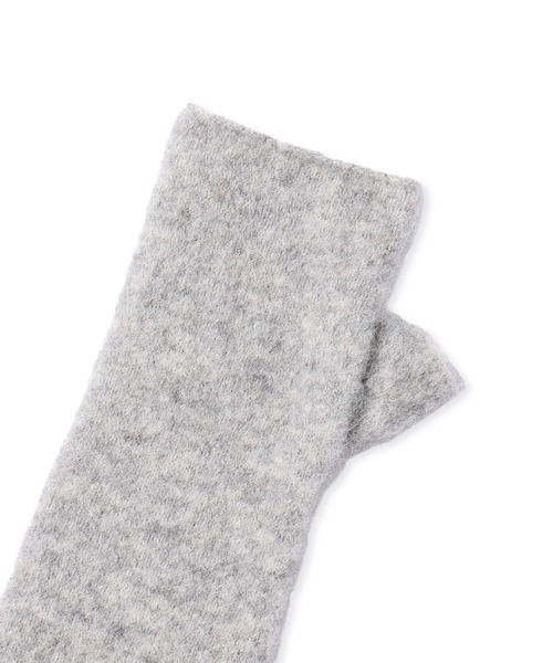 ADAM ET ROPE'（アダムエロペ）の「BASOLマフラーニットキャップ＆アームウォーマー（マフラー・レディース・ライトグレー/キナリ/ブラウン・FREE）」の5枚目の写真