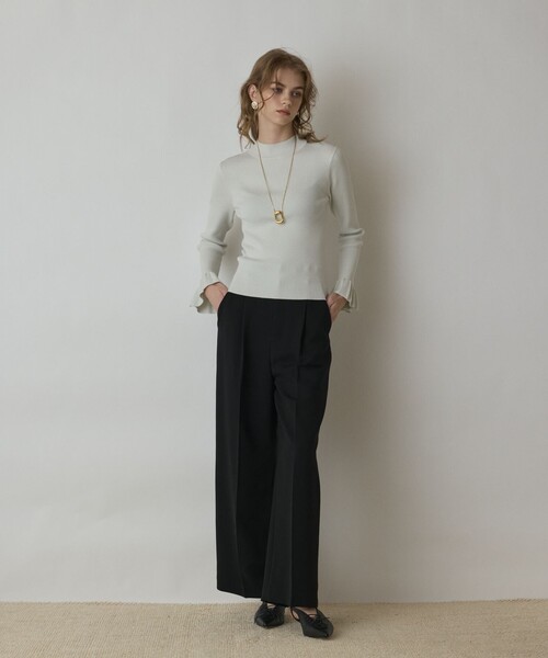 GRACE CONTINENTAL(グレースコンチネンタル)の「ラメリブニットトップ(ニット/セーター・レディース・ベージュ/ブルー/ブラック/ホワイト・36)」の14枚目の写真