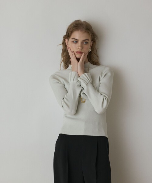 GRACE CONTINENTAL(グレースコンチネンタル)の「ラメリブニットトップ(ニット/セーター・レディース・ベージュ/ブルー/ブラック/ホワイト・36)」の18枚目の写真