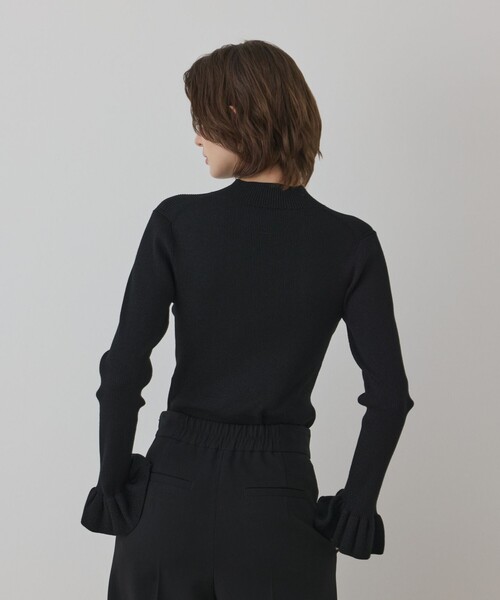 GRACE CONTINENTAL(グレースコンチネンタル)の「ラメリブニットトップ(ニット/セーター・レディース・ベージュ/ブルー/ブラック/ホワイト・36)」の10枚目の写真
