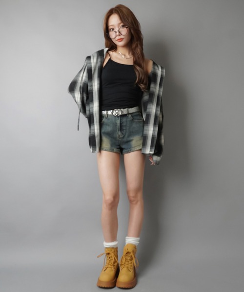 SPINNS（スピンズ）の「美脚見えデニムショートパンツ（デニムパンツ・レディース・ブルー系その他・M/S）」の15枚目の写真