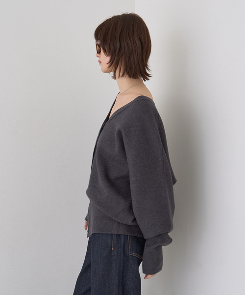 Rouge vif（ルージュヴィフ）の「変形オーバールーズニットカーディガン（カーディガン/ボレロ・レディース・ブラック/チャコールグレー/ベージュ・フリー）」の10枚目の写真