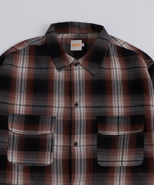 WHO'S WHO gallery（フーズフーギャラリー）の「KOOKYNワッフルチェックシャツ（シャツ/ブラウス・メンズ・ブラック/ネイビー/カーキ・MEDIUM/LARGE）」の4枚目の写真