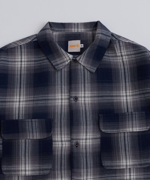 WHO'S WHO gallery（フーズフーギャラリー）の「KOOKYNワッフルチェックシャツ（シャツ/ブラウス・メンズ・ブラック/ネイビー/カーキ・MEDIUM/LARGE）」の8枚目の写真