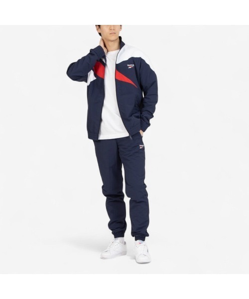 Reebok（リーボック）の「クラシックス ベクター トラックトップ / CL F FR TRACKTOP（ナイロンジャケット・メンズ・アッシュブラウン/ネイビー/ブラック/ライトブルー/バーガンディー・SMALL/MEDIUM/LARGE/X-LARGE）」の9枚目の写真
