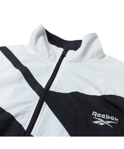 Reebok（リーボック）の「クラシックス ベクター トラックトップ / CL F FR TRACKTOP（ナイロンジャケット・メンズ・アッシュブラウン/ネイビー/ブラック/ライトブルー/バーガンディー・SMALL/MEDIUM/LARGE/X-LARGE）」の16枚目の写真