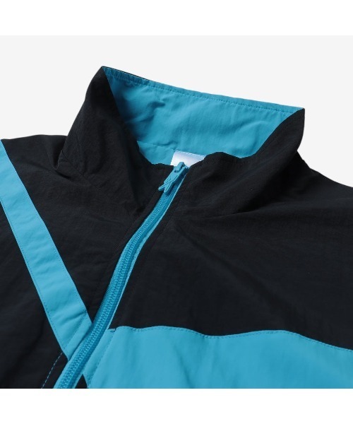 Reebok（リーボック）の「クラシックス ベクター トラックトップ / CL F FR TRACKTOP（ナイロンジャケット・メンズ・アッシュブラウン/ネイビー/ブラック/ライトブルー/バーガンディー・SMALL/MEDIUM/LARGE/X-LARGE）」の21枚目の写真