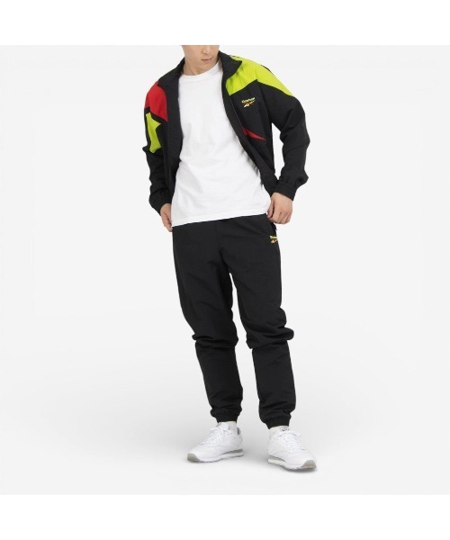 Reebok(リーボック)の「クラシックス ベクター トラックトップ / CL F FR TRACKTOP(ナイロンジャケット・メンズ・アッシュブラウン/ネイビー/ブラック/ライトブルー/バーガンディー/ブラック系その他/ブルー/オリーブ/ブラック系その他3/ブルー系その他/ブラック系その他2・SMALL/MEDIUM/LARGE/X-LARGE)」の19枚目の写真