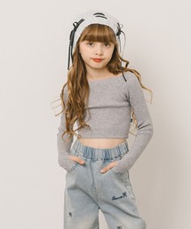 URBAN CHERRY（アーバンチェリー）の「フィンガーホール付きクロップドリブニットトップス（ニット/セーター）」