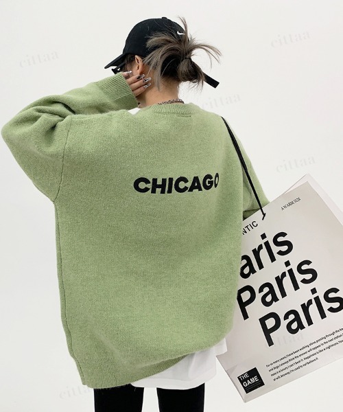 Dalfwin（ダールフィン）の「韓国ファッション CHICAGOバックロゴ刺繍ニット（ニット/セーター・レディース・グリーン/グレー/オフホワイト/ブラック・FREE）」の4枚目の写真