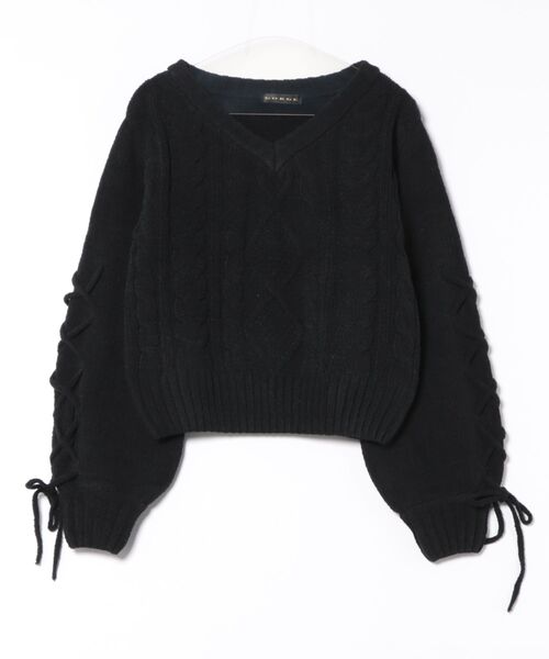 GORGE(ゴージ)の「《袖レースアップ×ケーブル編み》レディース モールニット Vネックプルオーバー ゆるシルエット 秋冬(ニット/セーター・レディース・ブラック/オフホワイト/ボルドー/グレイッシュベージュ/ピンク・F)」の11枚目の写真