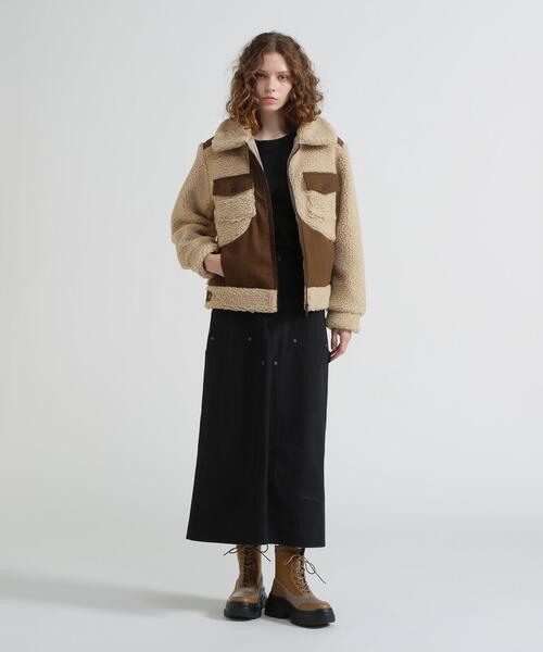 AVIREX(アヴィレックス)の「《直営店限定》BOA COMBI JACKET/ボアコンビジャケット(ブルゾン・レディース・ベージュ/チャコールグレー・M/S)」の20枚目の写真