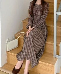 チェック柄シャーリングワンピース