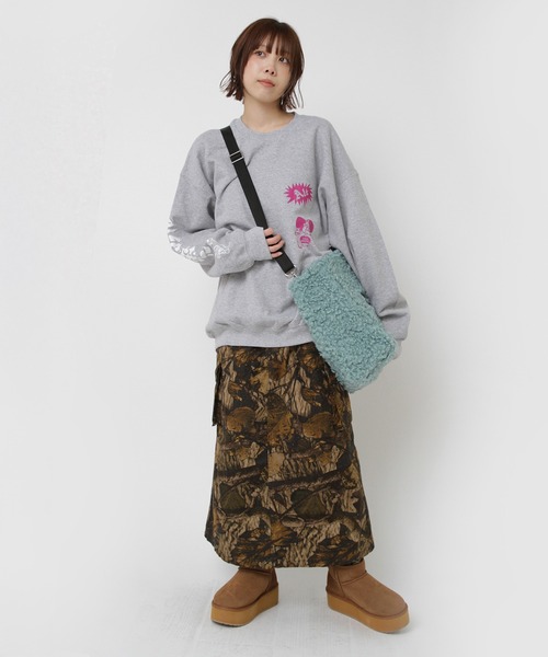 RNA（アールエヌエー）の「M2581 マウスプリントトレーナー（スウェット・レディース・ネイビー/パープル/杢グレー・MEDIUM）」の18枚目の写真