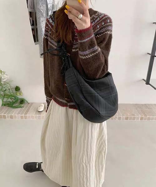 gossip!ロサンゼルス(ゴシップロサンゼルス)の「Y2K 大容量バッグ チェック柄ショルダーバッグ 斜め掛けバッグ ワンショルダークロワッサンリボン ハーフムーンショルダーバッグ(ショルダーバッグ・レディース・ピンク/パープル/ブラック・FREE)」の7枚目の写真
