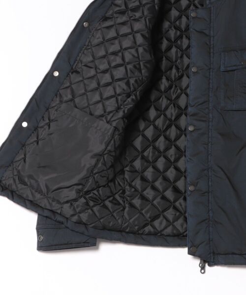 HIDEAWAYS NICOLE（ハイダウェイニコル）の「ナイロンタフタ　顔料プリント中綿ブルゾン（ミリタリージャケット・メンズ・ブラック/ネイビー・LARGE/MEDIUM/X-LARGE）」の20枚目の写真