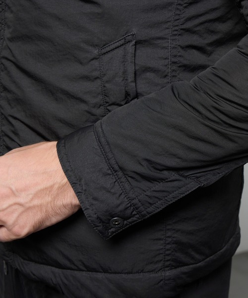 HIDEAWAYS NICOLE（ハイダウェイニコル）の「ナイロンタフタ　顔料プリント中綿ブルゾン（ミリタリージャケット・メンズ・ブラック/ネイビー・LARGE/MEDIUM/X-LARGE）」の12枚目の写真