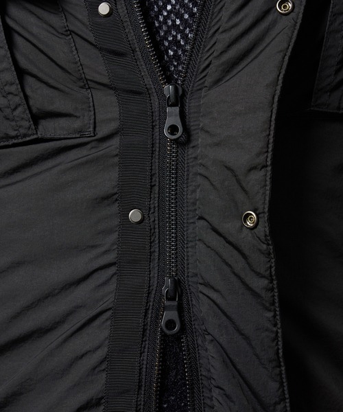 HIDEAWAYS NICOLE（ハイダウェイニコル）の「ナイロンタフタ　顔料プリント中綿ブルゾン（ミリタリージャケット・メンズ・ブラック/ネイビー・LARGE/MEDIUM/X-LARGE）」の14枚目の写真