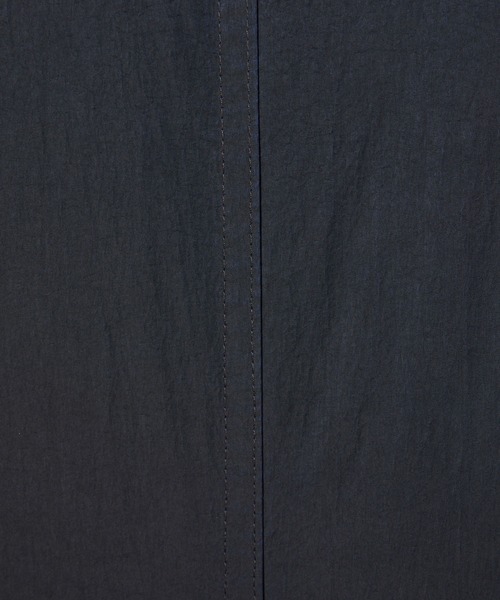 HIDEAWAYS NICOLE（ハイダウェイニコル）の「ナイロンタフタ　顔料プリント中綿ブルゾン（ミリタリージャケット・メンズ・ブラック/ネイビー・LARGE/MEDIUM/X-LARGE）」の18枚目の写真