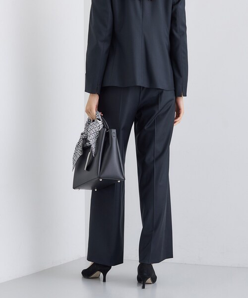 INDIVI(インディヴィ)の「【日本製/スーツ/通勤】シルクウールストレッチ ワイドパンツ(スーツパンツ・レディース・ネイビー/チャコール・05/13/15 /19/40/36/38)」の5枚目の写真