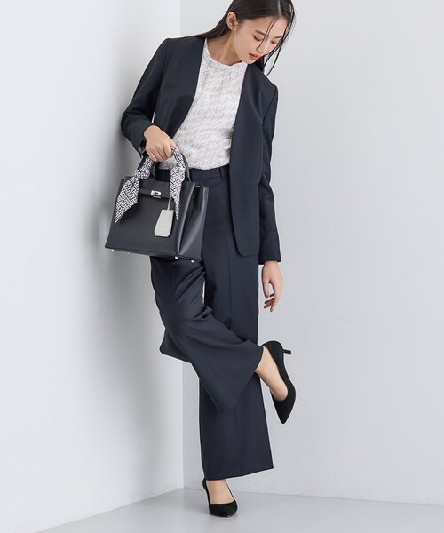 INDIVI(インディヴィ)の「【日本製/スーツ/通勤】シルクウールストレッチ ワイドパンツ(スーツパンツ・レディース・ネイビー/チャコール・05/13/15 /19/40/36/38)」の6枚目の写真