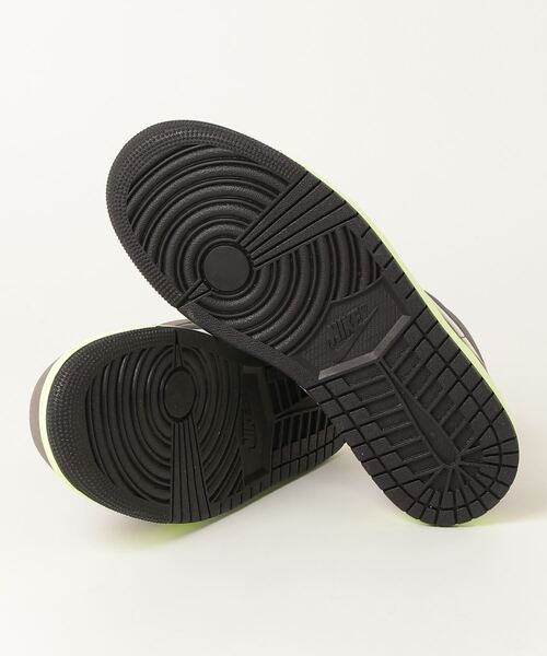 JORDAN BRAND(ジョーダンブランド)の「AIR JORDAN 1 LOW SE(スニーカー・メンズ・マルチ・25.5cm/26.0cm/26.5cm/27.0cm/27.5cm/28.0cm)」の3枚目の写真