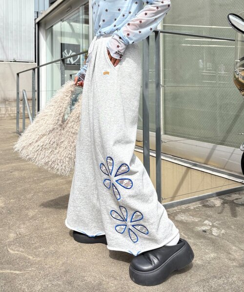 HELLO.SANFRANCISCO（ハローサンフランシスコ）の「★【HELLO.SANFRANCISCO/ハローサンフランシスコ】フラワーカットスウェットワイドパンツ（その他パンツ・レディース・グレー/ブラウン/パープル・MEDIUM/SMALL）」の20枚目の写真