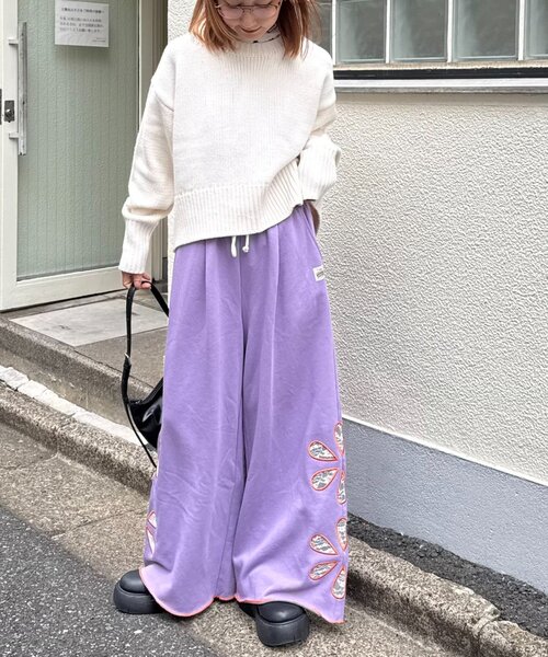 HELLO.SANFRANCISCO（ハローサンフランシスコ）の「★【HELLO.SANFRANCISCO/ハローサンフランシスコ】フラワーカットスウェットワイドパンツ（その他パンツ・レディース・グレー/ブラウン/パープル・MEDIUM/SMALL）」の7枚目の写真