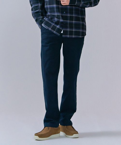 CHASECULT(チェイスカルト)の「男性ストレートチノ起毛パンツ-CFZK2202C04(その他パンツ・メンズ・ネイビー・70/76/82/86)」の2枚目の写真