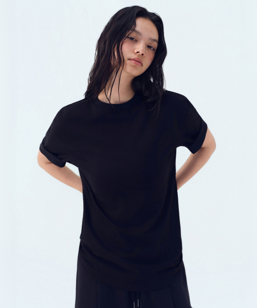 MUSINSA STANDARD（ムシンサスタンダード）の「[クールタンダード] リラックスフィットクルーネックTシャツ [ブラック]（Tシャツ/カットソー・メンズ・その他・SMALL/MEDIUM/LARGE/X-LARGE/XX-LARGE/XXX-LARGE）」の18枚目の写真