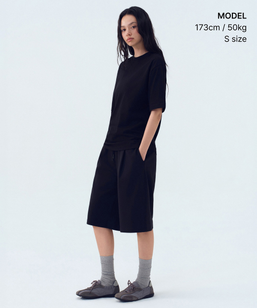 MUSINSA STANDARD（ムシンサスタンダード）の「[クールタンダード] リラックスフィットクルーネックTシャツ [ブラック]（Tシャツ/カットソー・メンズ・その他・SMALL/MEDIUM/LARGE/X-LARGE/XX-LARGE/XXX-LARGE）」の19枚目の写真