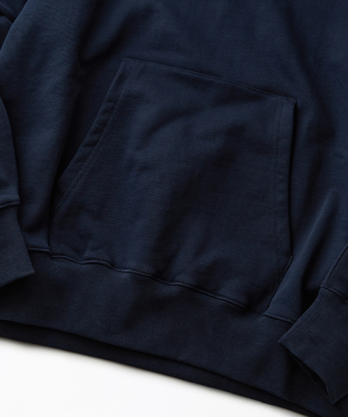 OUTSTANDING(アウトスタンディング)の「AUTHENTIC COMFORT HOOD SWEAT_NAVY(パーカー・メンズ・その他・MEDIUM/LARGE/X-LARGE)」の4枚目の写真