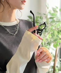 《9月上旬再入荷!予約受付中》レイヤード見えで仕上げる、きれいめモード。指穴(サムホール)付き袖配色切り替えテレコプルオーバー(長袖)