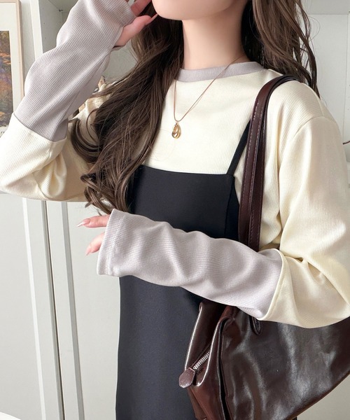 classicalelf(クラシカルエルフ)の「《9月上旬再入荷!予約受付中》レイヤード見えで仕上げる、きれいめモード。指穴(サムホール)付き袖配色切り替えテレコプルオーバー(長袖)(Tシャツ/カットソー・レディース・ブラウン/チャコール/グレー/アイボリー・X-LARGE/SMALL/MEDIUM/LARGE)」の7枚目の写真