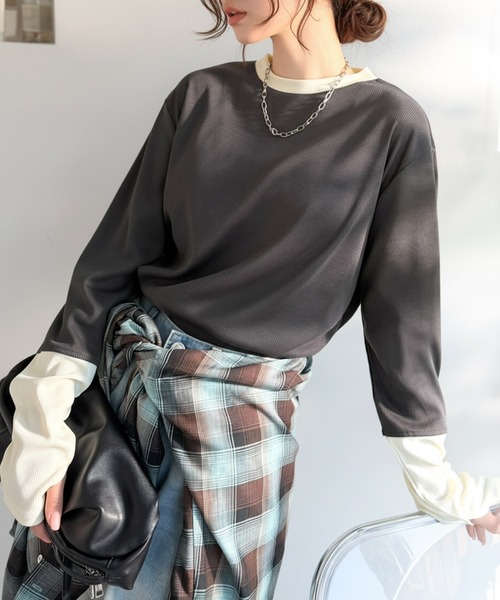 classicalelf(クラシカルエルフ)の「《9月上旬再入荷!予約受付中》レイヤード見えで仕上げる、きれいめモード。指穴(サムホール)付き袖配色切り替えテレコプルオーバー(長袖)(Tシャツ/カットソー・レディース・ブラウン/チャコール/グレー/アイボリー・X-LARGE/SMALL/MEDIUM/LARGE)」の10枚目の写真