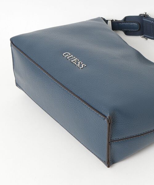Guess(ゲス)の「MALEENA Convertible Top Zip ショルダーバッグ (ショルダーバッグ・レディース・ブラウン/グレー/ブラック/ネイビー・ONE SIZE)」の15枚目の写真
