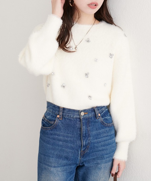 natural couture（ナチュラルクチュール）の「ふんわりシャギービジューニット（ニット/セーター・レディース・チャコールグレー/オフホワイト/ライトグレー・FREE）」の8枚目の写真