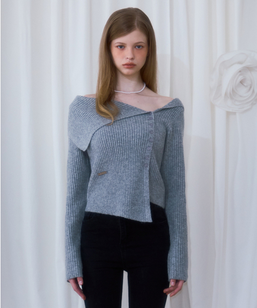 ROSEFRANTZ（ロゼフランツ）の「Unbalance Collar Button Knit [Gray]（ニット/セーター・レディース・アッシュグレー・FREE）」の3枚目の写真
