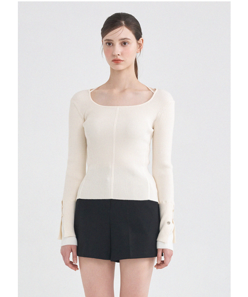 MICANE(ミケーネ)の「コラレイヤードニット(ニット/セーター・レディース・クリーム/ダークグレー・MEDIUM/LARGE/X-LARGE/SMALL)」の10枚目の写真