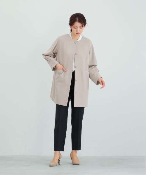 White Collection(ホワイトコレクション)の「多機能すぎるコート【UVカット・速乾・接触冷感・防シワ・ストレッチ・洗える】ダブルピケクロス・ボリューム袖コクーンシルエットライトコート(ノーカラーコート・レディース・ネイビー/グレイッシュベージュ/ブラック・M/L)」の4枚目の写真