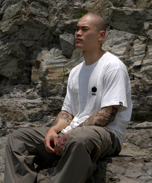 WHILE（ワイル）の「山シリーズTシャツ(IVORY)（Tシャツ/カットソー・レディース・その他・MEDIUM/X-LARGE/LARGE）」の2枚目の写真