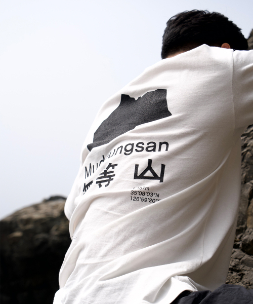 WHILE（ワイル）の「山シリーズTシャツ(IVORY)（Tシャツ/カットソー・レディース・その他・MEDIUM/X-LARGE/LARGE）」の4枚目の写真
