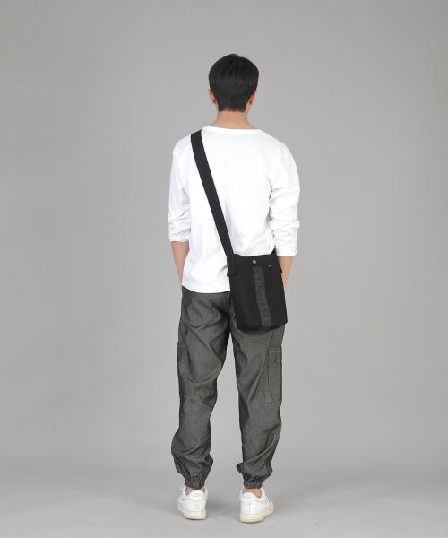 SAINTCREW(セントクルー)の「ボールドライン Mサイズ クロスバッグ LMC-128 ブラックデニムブラック(メッセンジャーバッグ・メンズ・その他・フリー)」の9枚目の写真